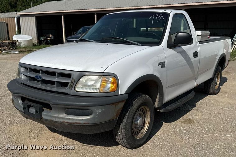 image for item ED4304 1998 Ford F150 pickup truck