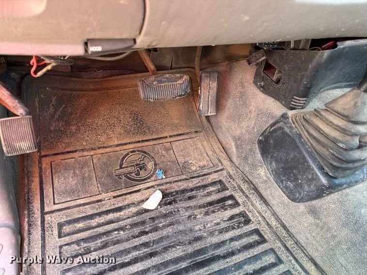 image for item ED4304 1998 Ford F150 pickup truck