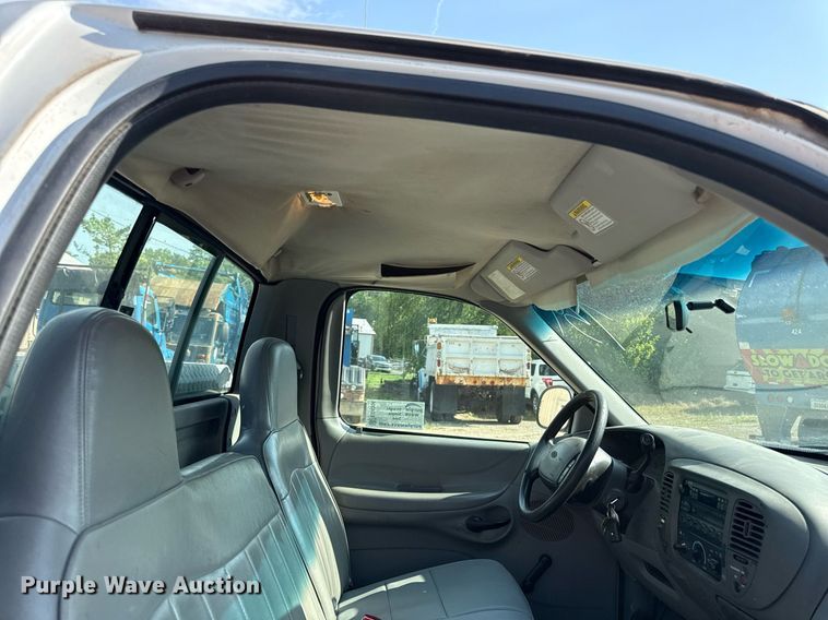 image for item ED4304 1998 Ford F150 pickup truck