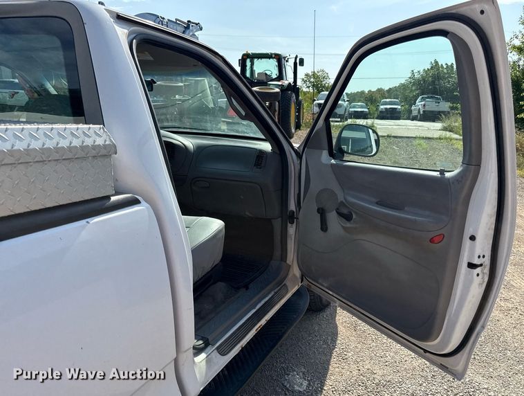 image for item ED4304 1998 Ford F150 pickup truck