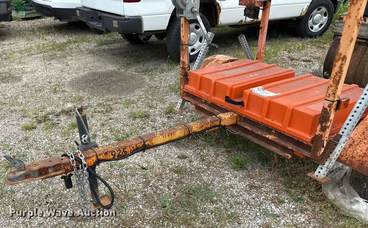 image for item ED4306 Nat-Sign arrow board trailer