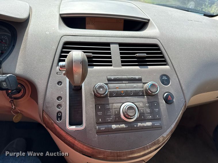 image for item ED4308 2008 Nissan Quest van