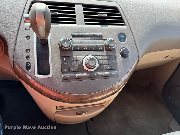 image for item ED4308 2008 Nissan Quest van