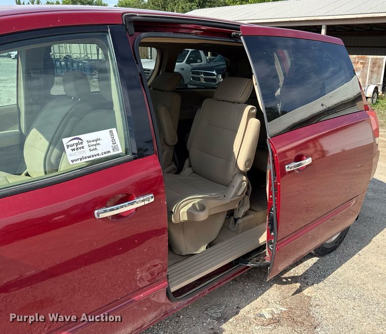 image for item ED4308 2008 Nissan Quest van