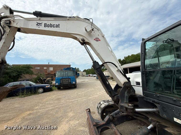 image for item ED4309 2014 Bobcat E85 mini excavator