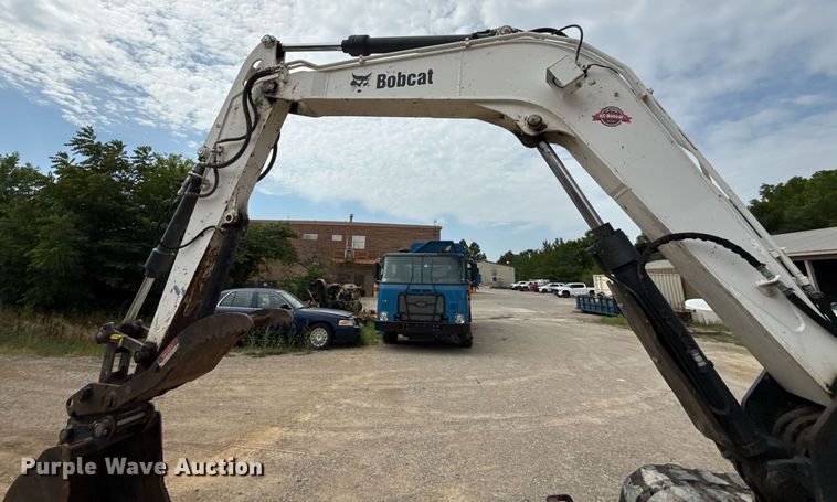 image for item ED4309 2014 Bobcat E85 mini excavator