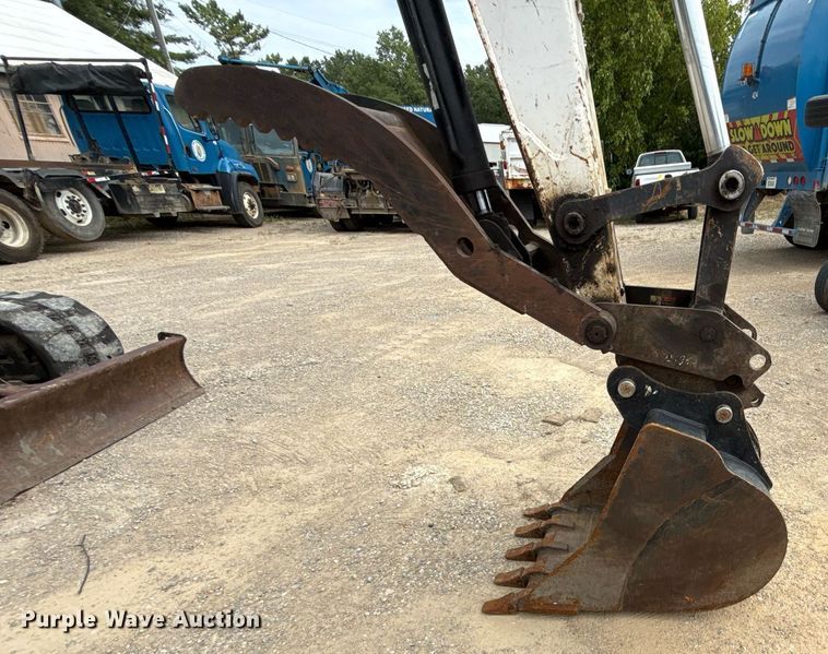 image for item ED4309 2014 Bobcat E85 mini excavator