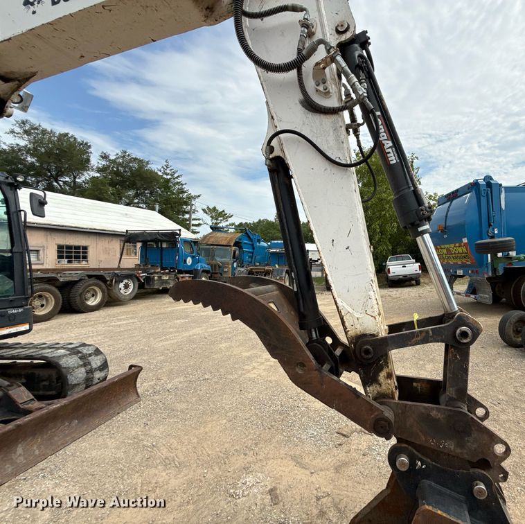 image for item ED4309 2014 Bobcat E85 mini excavator