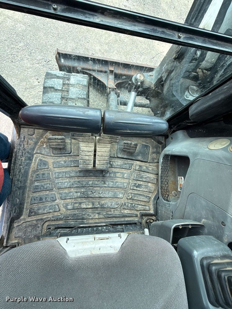 image for item ED4309 2014 Bobcat E85 mini excavator