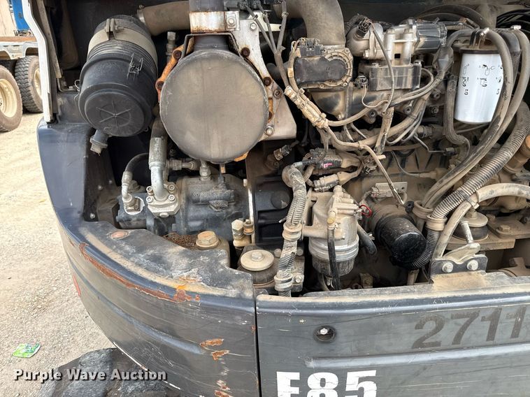 image for item ED4309 2014 Bobcat E85 mini excavator