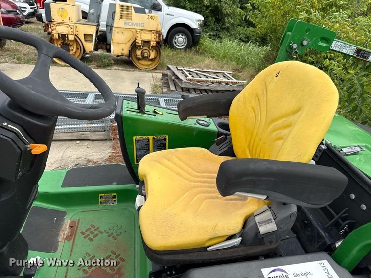 image for item ED4313 John Deere 1570 ZTR lawn mower