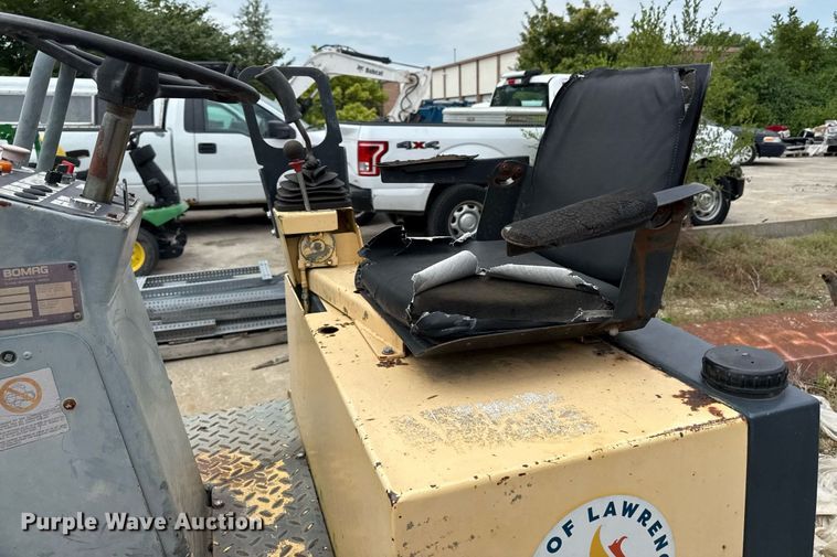 image for item ED4316 1993 Bomag BW120AD-2 double drum roller