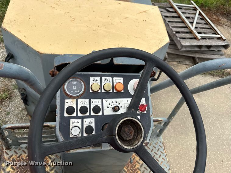 image for item ED4316 1993 Bomag BW120AD-2 double drum roller