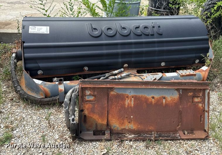 image for item ED4317 Bobcat skid steer broom