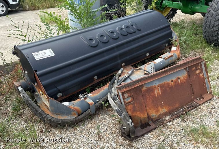 image for item ED4317 Bobcat skid steer broom
