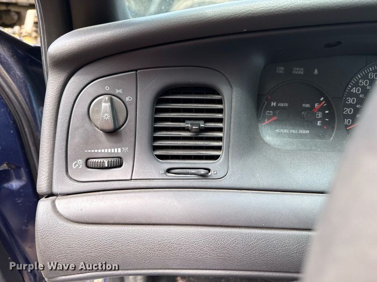 image for item ED4319 2003 Ford Crown Victoria Police Interceptor 