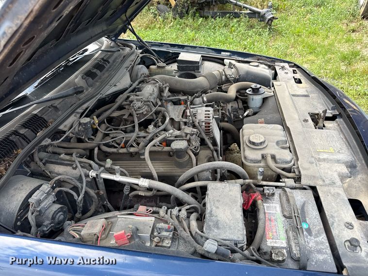 image for item ED4319 2003 Ford Crown Victoria Police Interceptor 