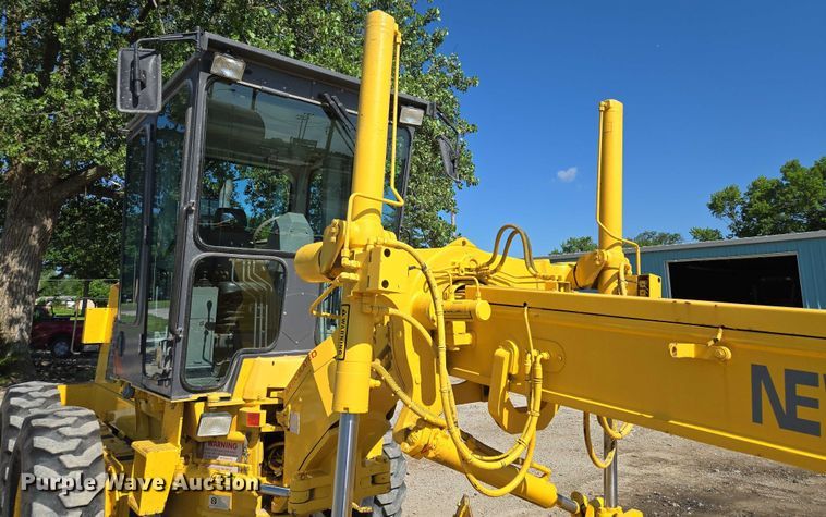 image for item EF1577 2000 New Holland RG170 motor grader