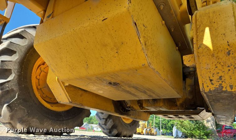 image for item EF1577 2000 New Holland RG170 motor grader