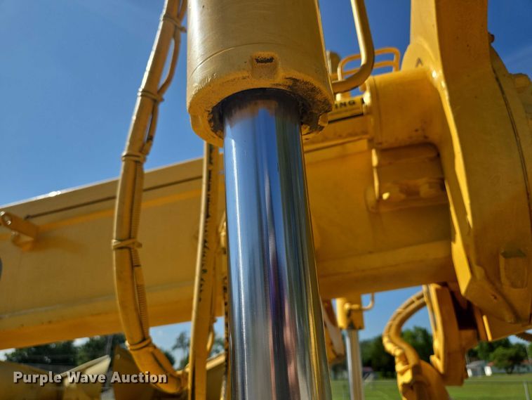 image for item EF1577 2000 New Holland RG170 motor grader