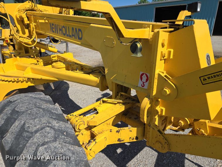 image for item EF1577 2000 New Holland RG170 motor grader