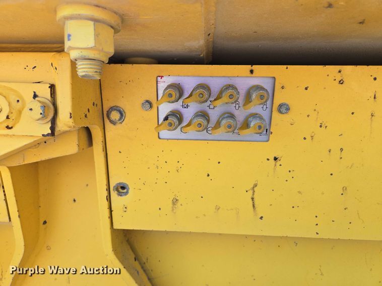 image for item EF1577 2000 New Holland RG170 motor grader