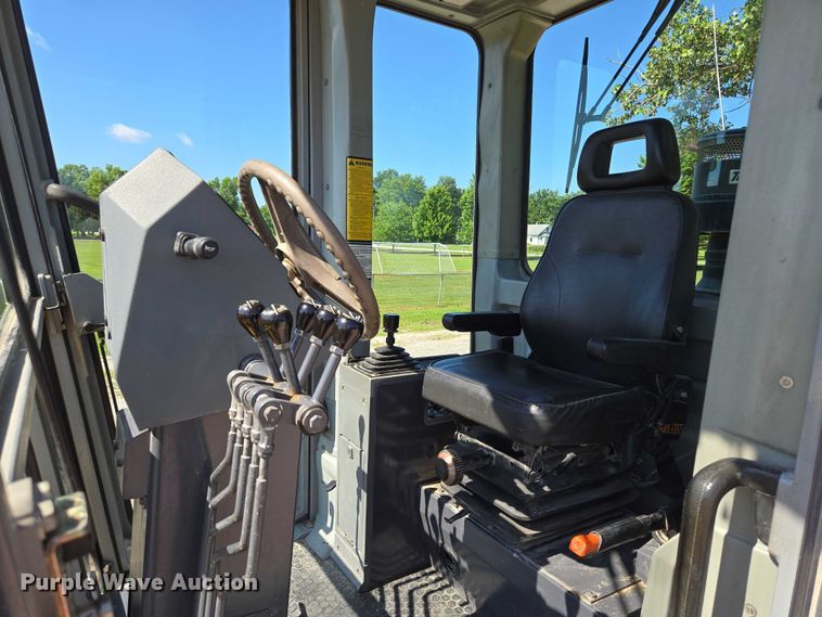 image for item EF1577 2000 New Holland RG170 motor grader