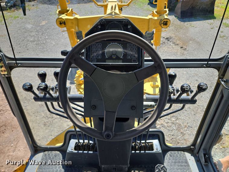 image for item EF1577 2000 New Holland RG170 motor grader