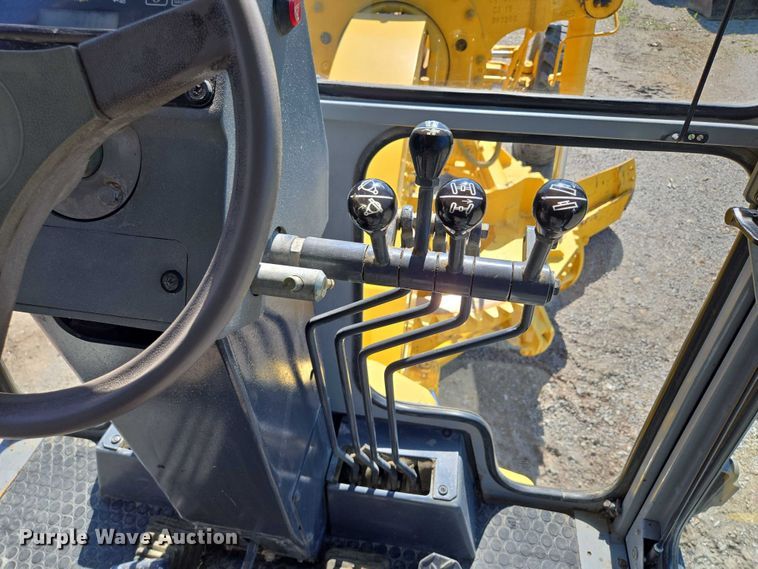 image for item EF1577 2000 New Holland RG170 motor grader