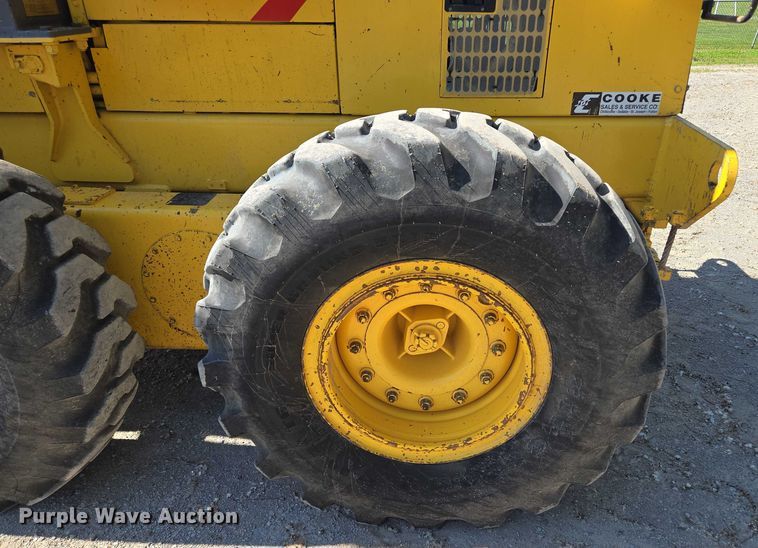 image for item EF1577 2000 New Holland RG170 motor grader