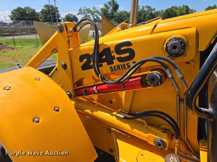 image for item EF1578 2014 JCB 214S Series 3 backhoe