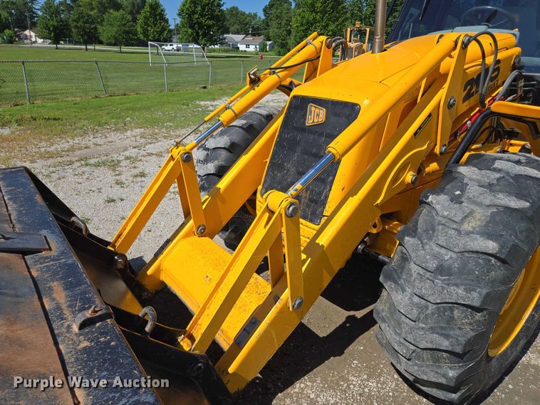image for item EF1578 2014 JCB 214S Series 3 backhoe