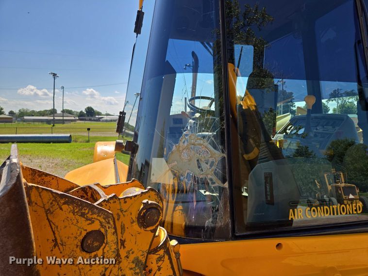 image for item EF1578 2014 JCB 214S Series 3 backhoe