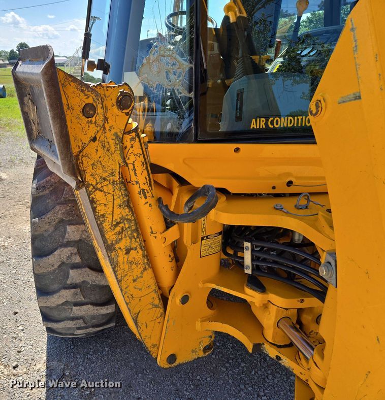 image for item EF1578 2014 JCB 214S Series 3 backhoe