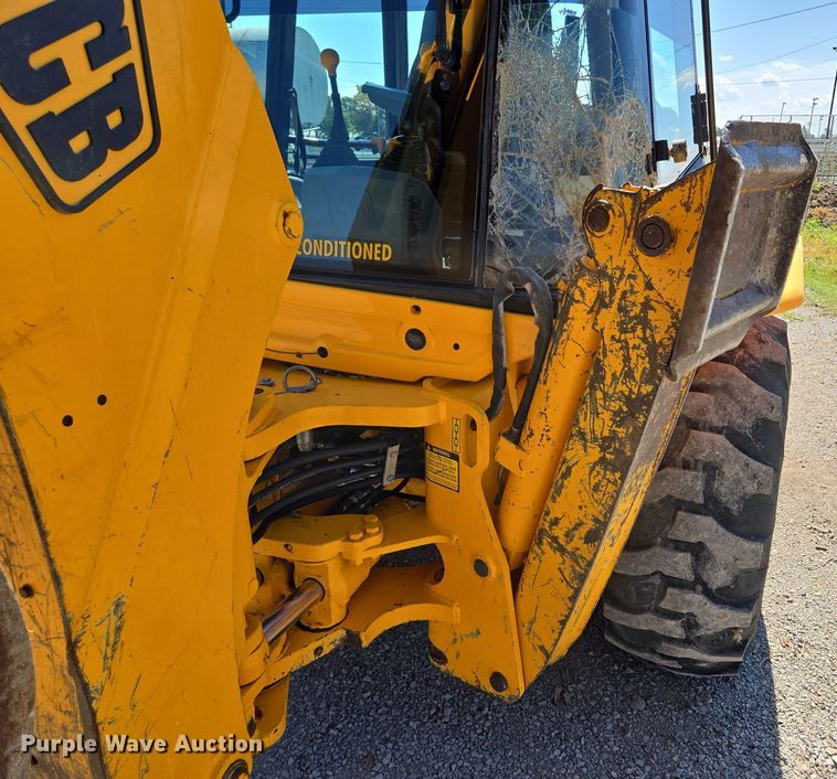 image for item EF1578 2014 JCB 214S Series 3 backhoe