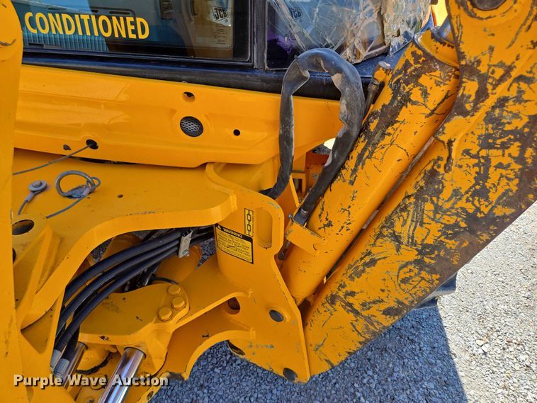 image for item EF1578 2014 JCB 214S Series 3 backhoe