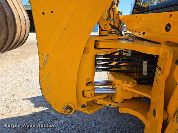 image for item EF1578 2014 JCB 214S Series 3 backhoe