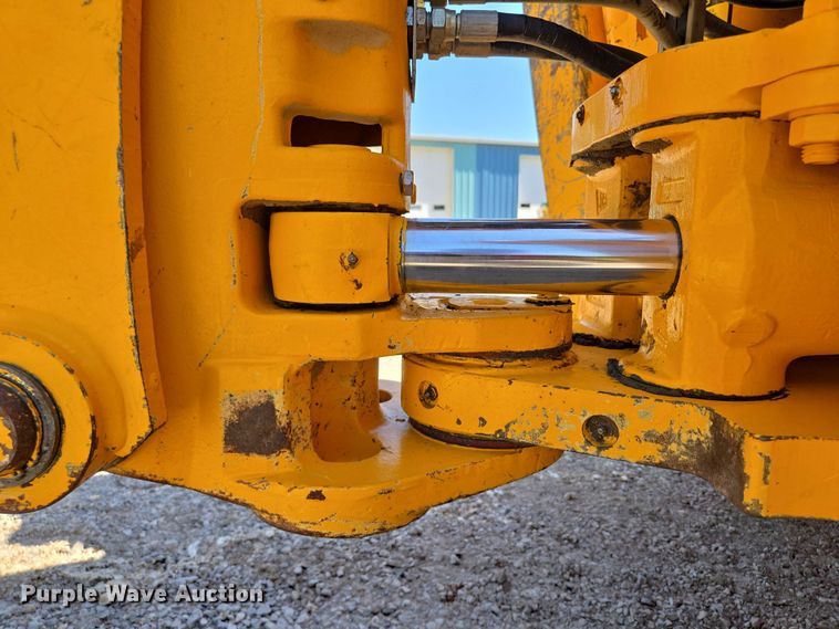 image for item EF1578 2014 JCB 214S Series 3 backhoe