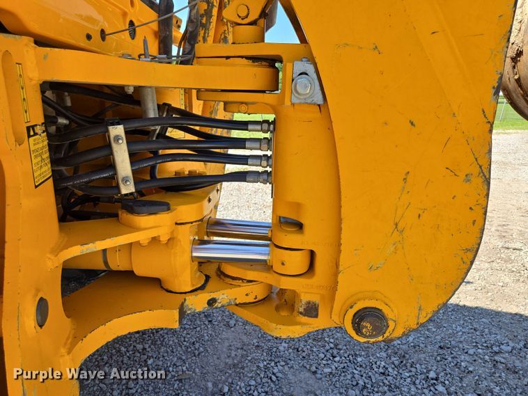 image for item EF1578 2014 JCB 214S Series 3 backhoe