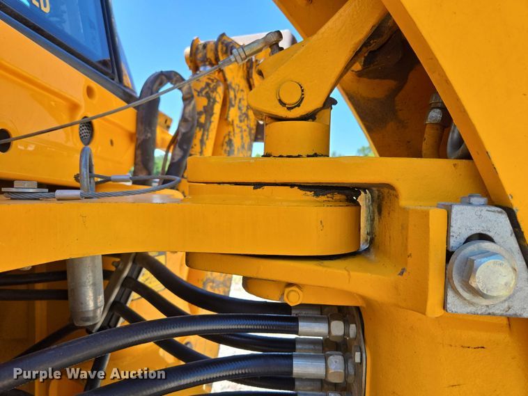 image for item EF1578 2014 JCB 214S Series 3 backhoe