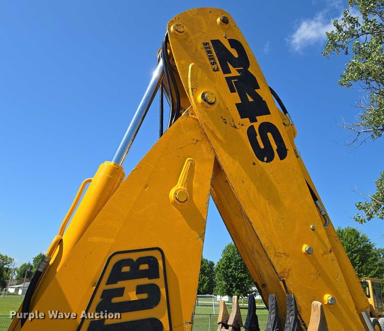 image for item EF1578 2014 JCB 214S Series 3 backhoe