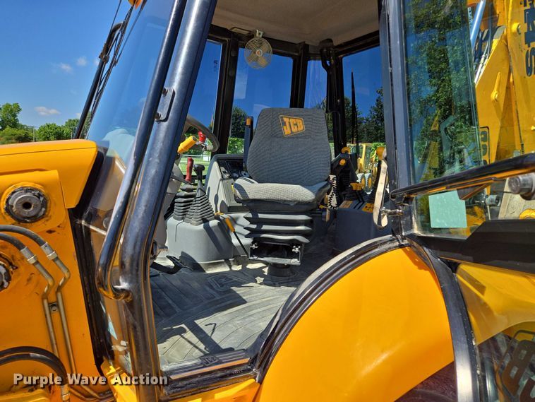 image for item EF1578 2014 JCB 214S Series 3 backhoe