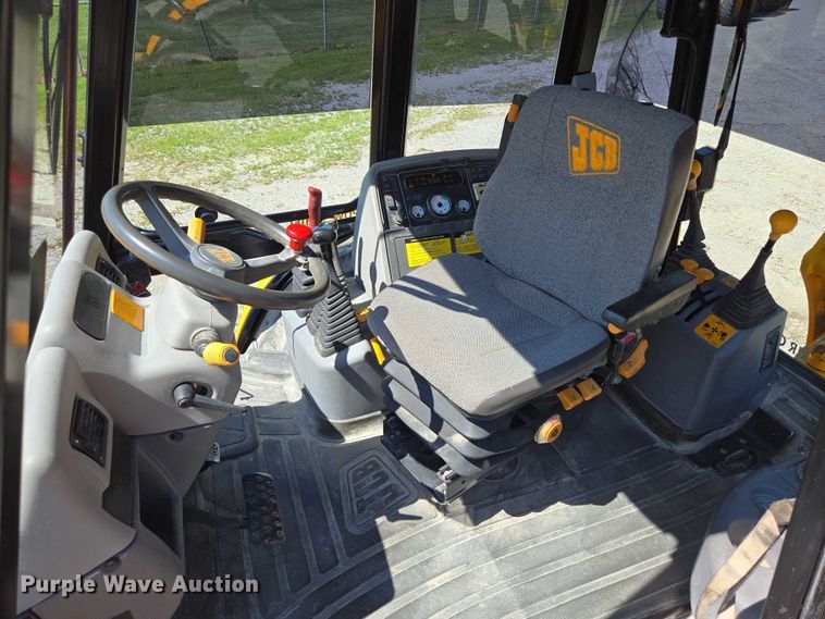 image for item EF1578 2014 JCB 214S Series 3 backhoe