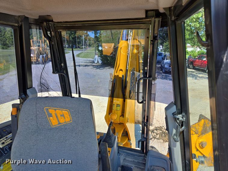 image for item EF1578 2014 JCB 214S Series 3 backhoe