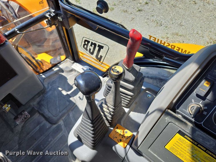 image for item EF1578 2014 JCB 214S Series 3 backhoe