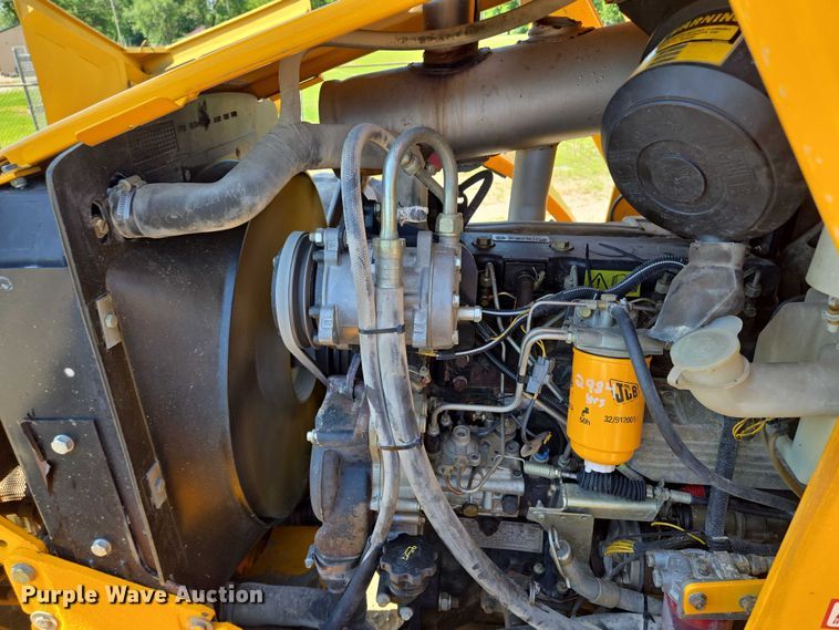 image for item EF1578 2014 JCB 214S Series 3 backhoe