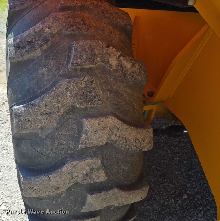 image for item EF1578 2014 JCB 214S Series 3 backhoe