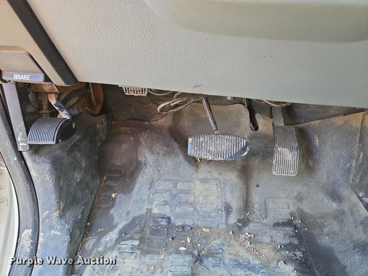 image for item EF1620 2014 Ford F450 Super Duty XL dump truck