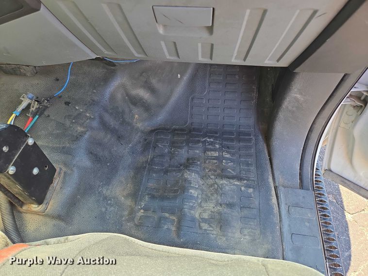 image for item EF1620 2014 Ford F450 Super Duty XL dump truck