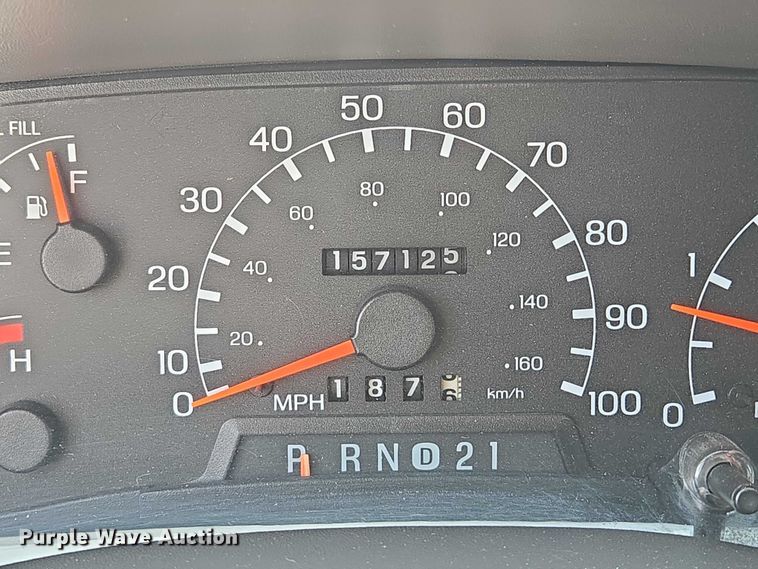 image for item EF1749 2000 Ford F350 Super Duty XLT ambulance